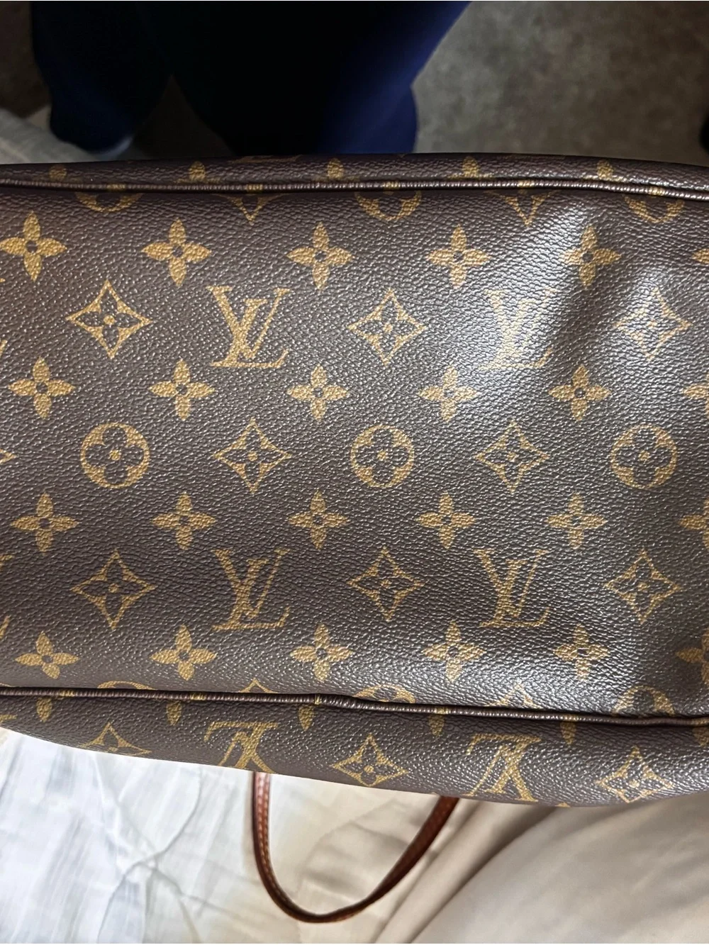 Louis Vuitton Monogram Canvas Tote in Brown